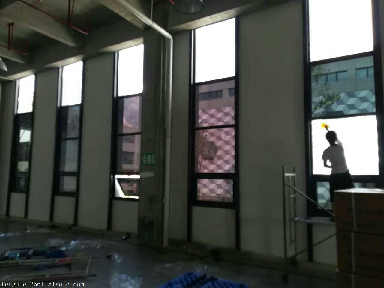 貴陽玻璃上門建築施工窗戶貼膜家裝工裝建材