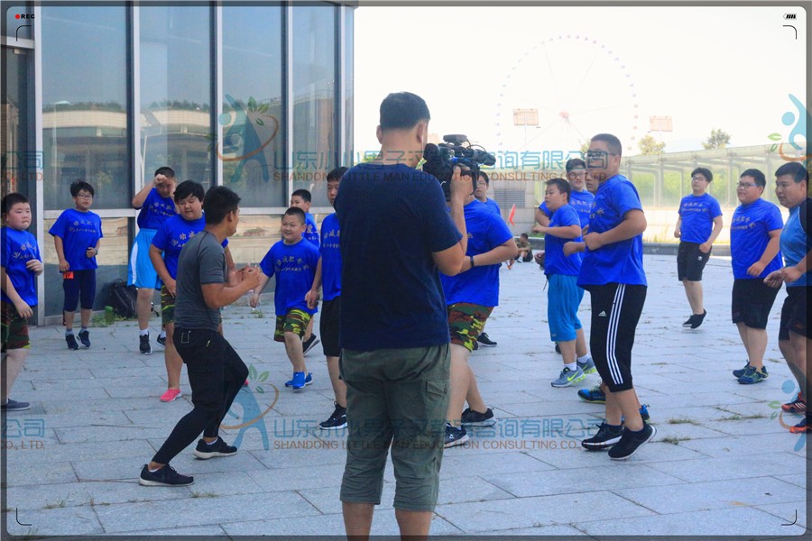 2018东营暑期托管班如何收费-小小男子汉品牌