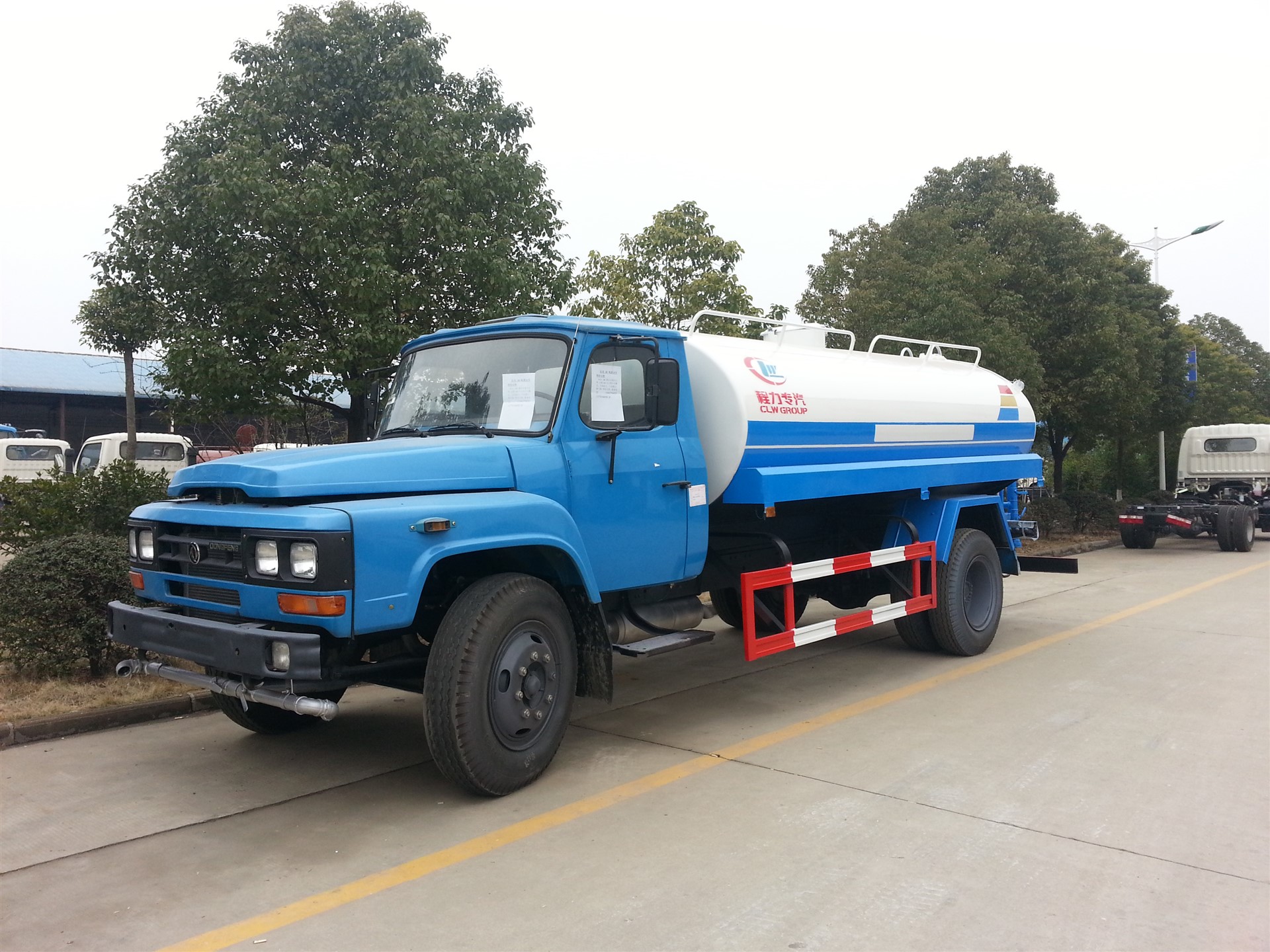 东风140洒水车2