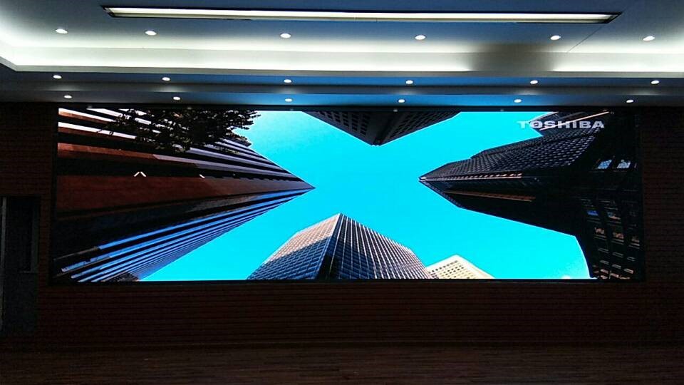 马边强力巨彩t1.66超高清户外彩色led显示屏